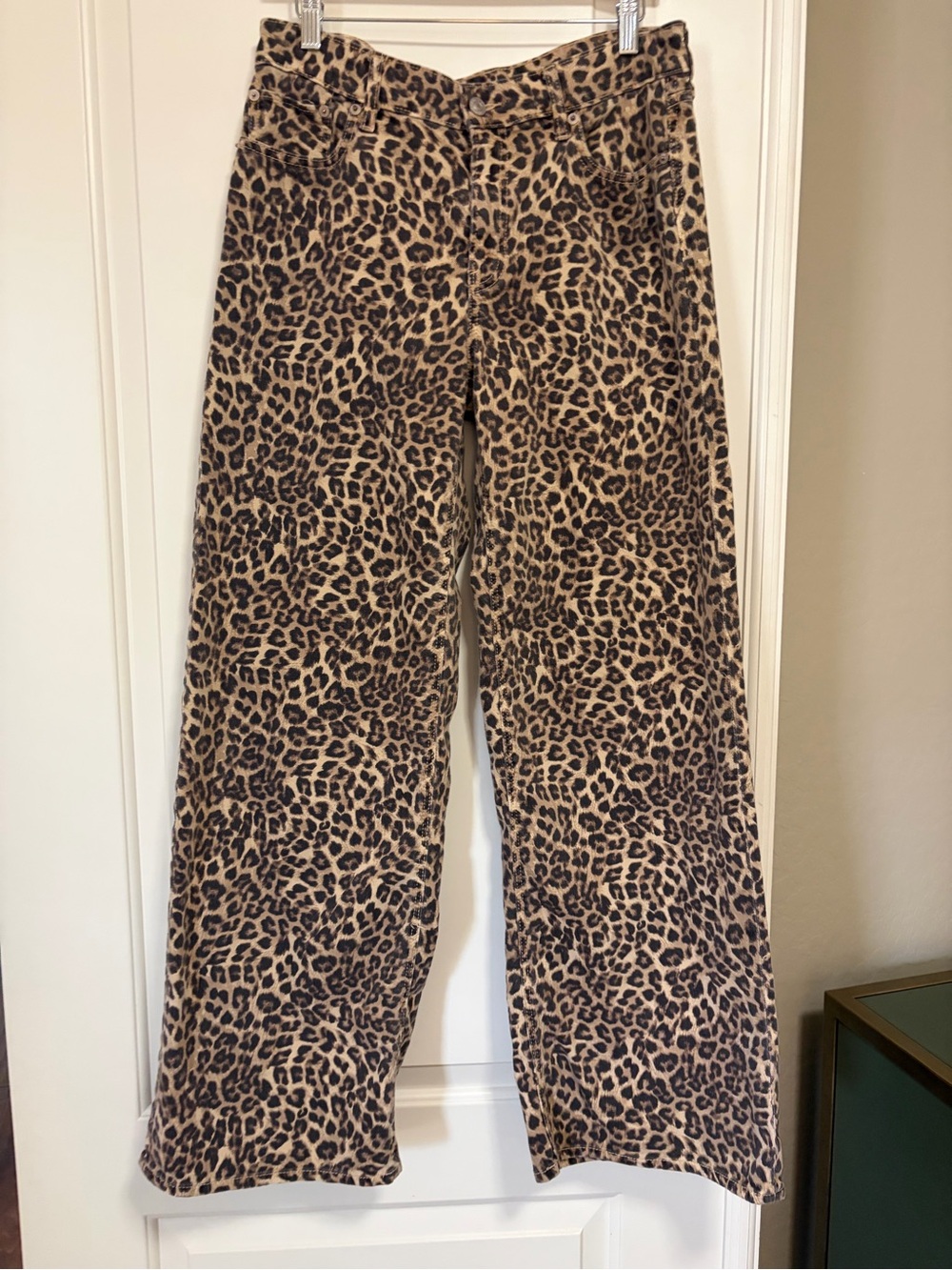 🐆🐆American Eagle Stretch Denim Leopard-Print Wide Leg Jeans 8-Long🐆🐆